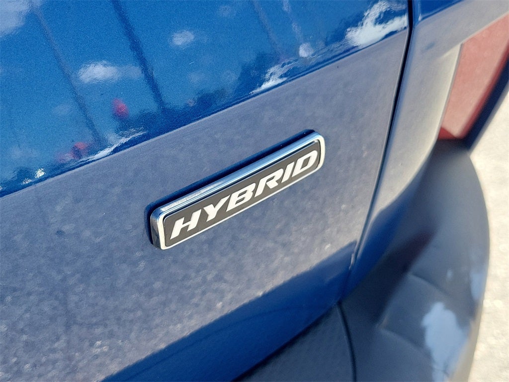 2022 Ford Escape Hybrid Titanium