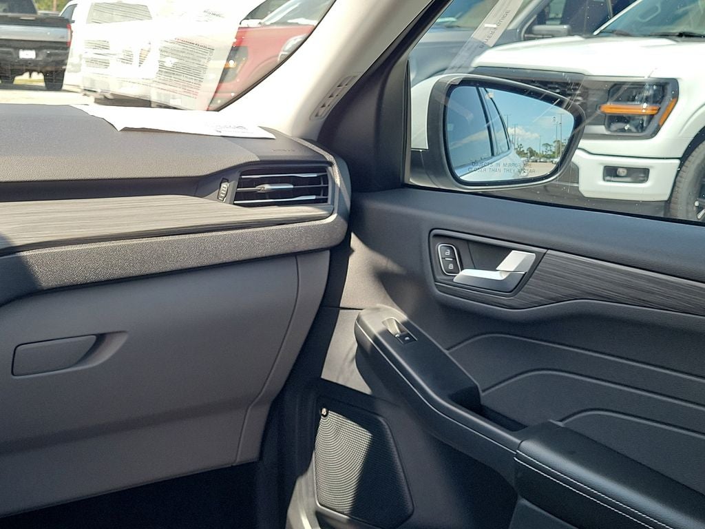 2025 Ford Escape Plug-In Hybrid Base