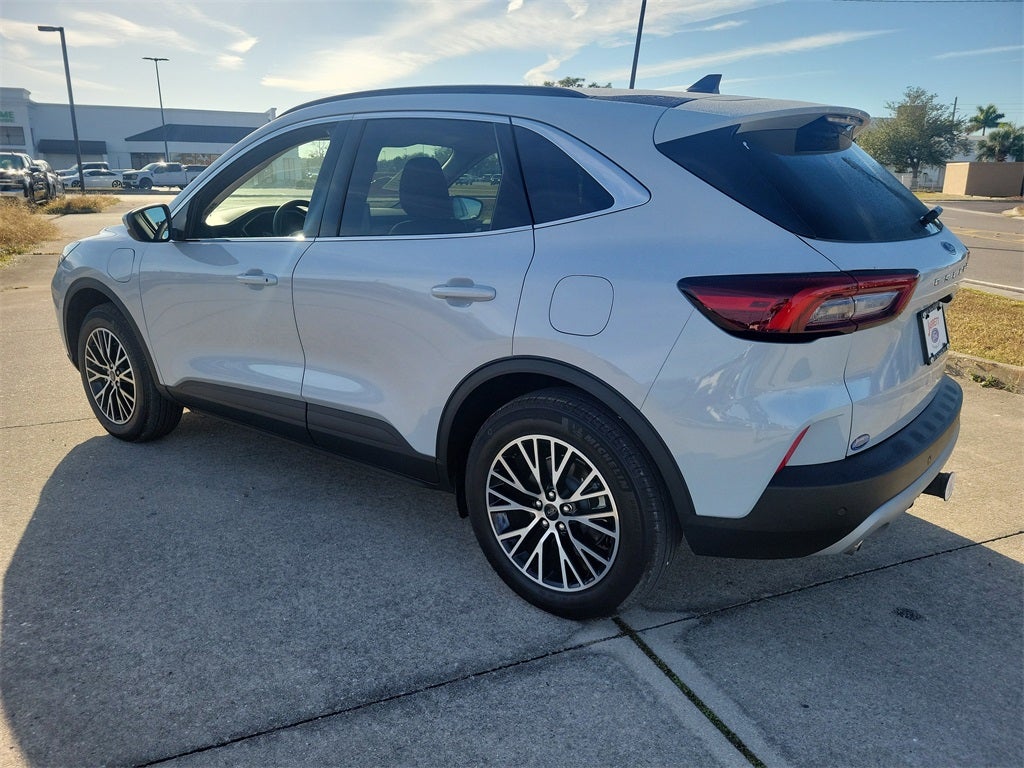 2025 Ford Escape Plug-In Hybrid Base
