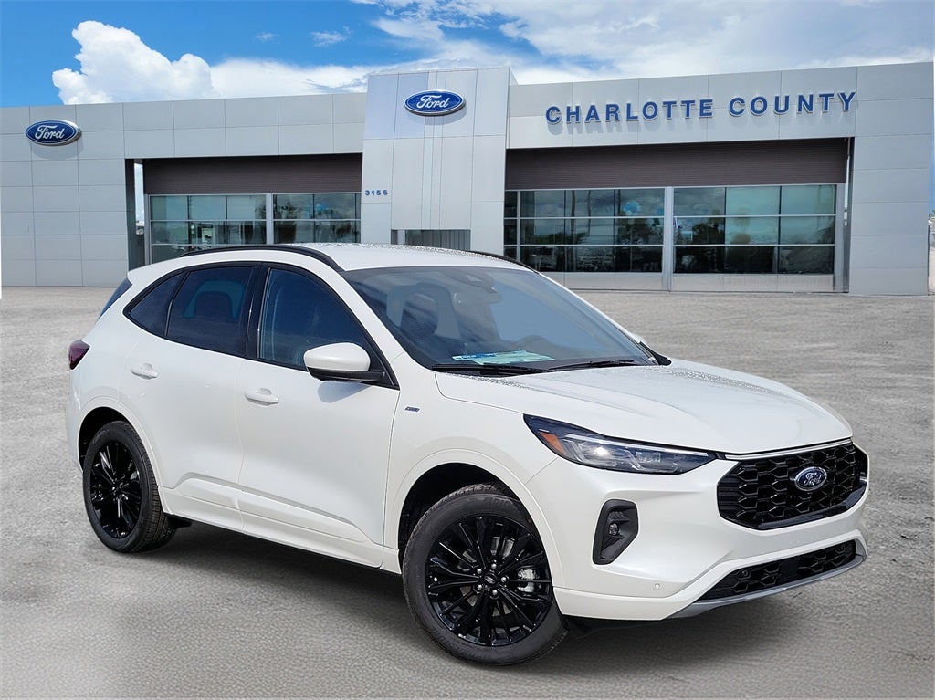 2026 Ford Escape Hybrid ST-Line Elite