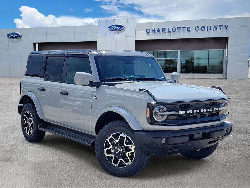 2026 Ford Bronco Outer Banks