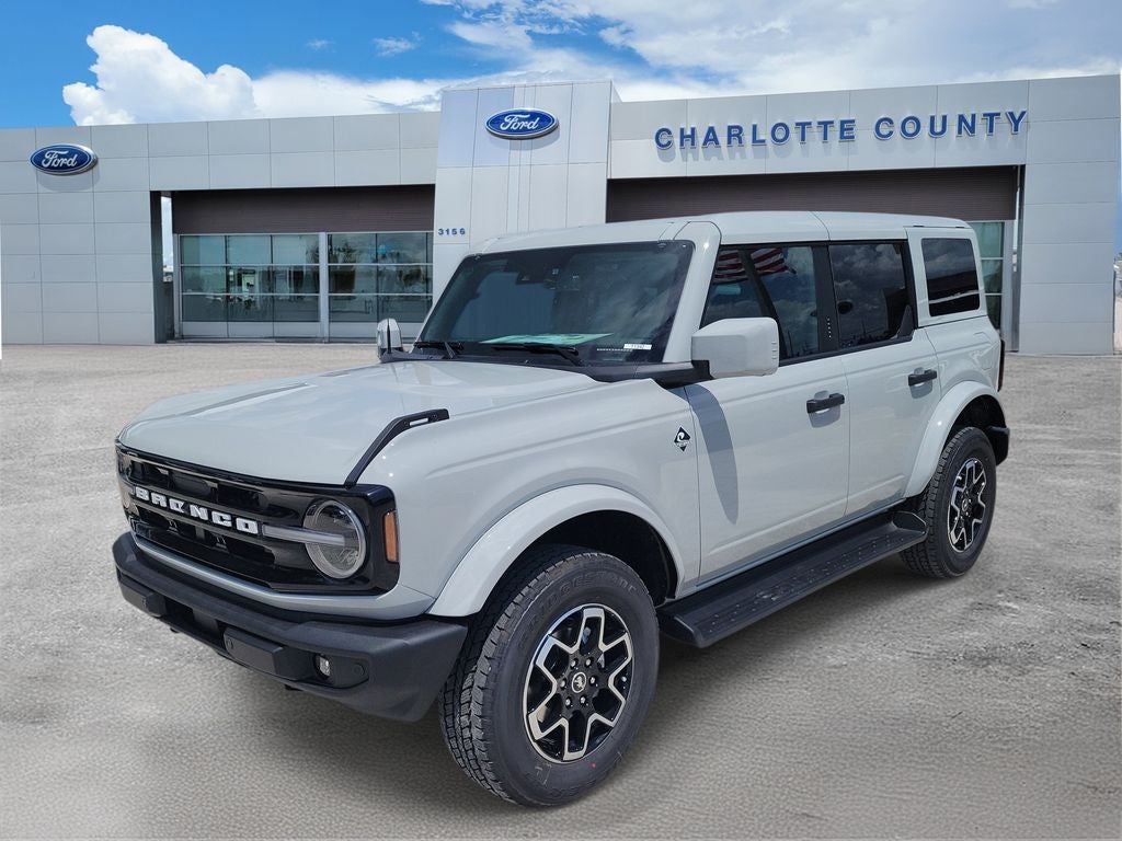 2026 Ford Bronco Outer Banks