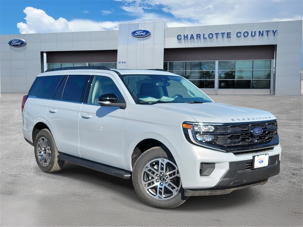 2025 Ford Expedition Active
