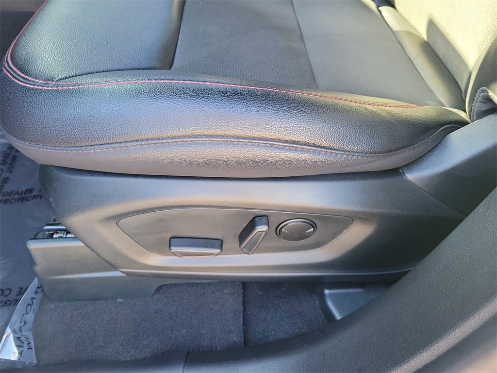 2024 Ford Explorer ST-Line