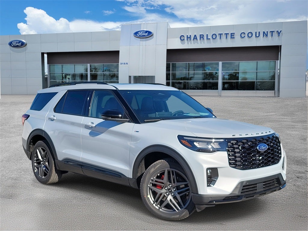 2026 Ford Explorer ST-Line