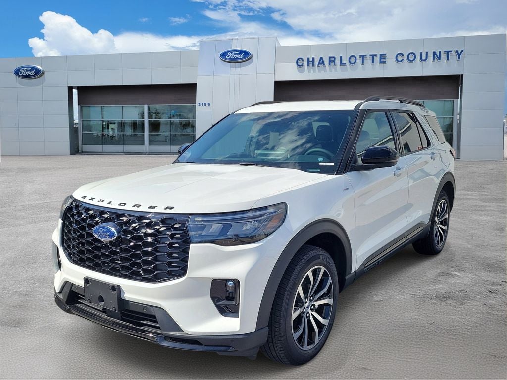2026 Ford Explorer ST-Line