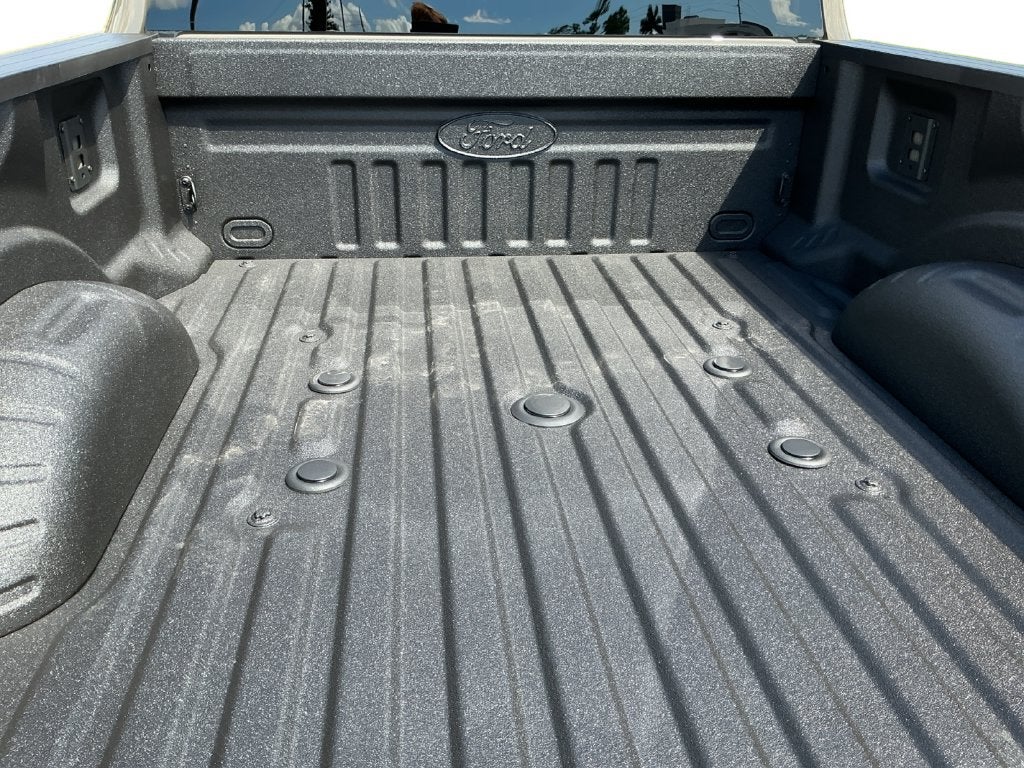 2027 Ford F-250SD F-250® Platinum®