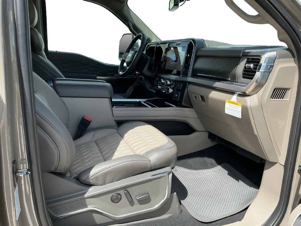 2027 Ford F-250SD F-250® Platinum®