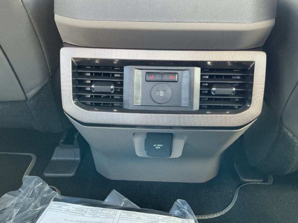 2027 Ford F-250SD F-250® Platinum®