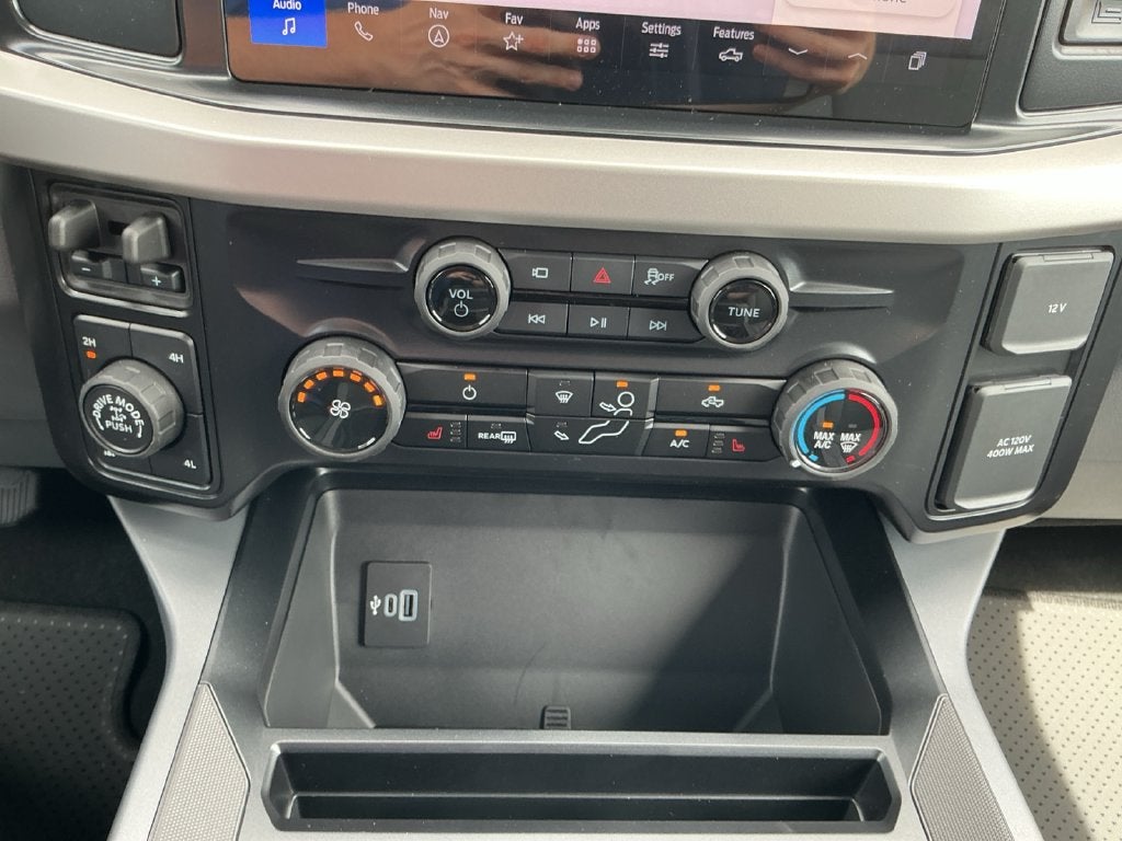 2027 Ford F-250SD XLT