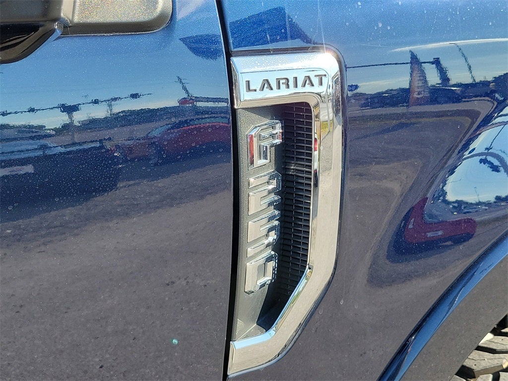 2022 Ford F-250SD Lariat