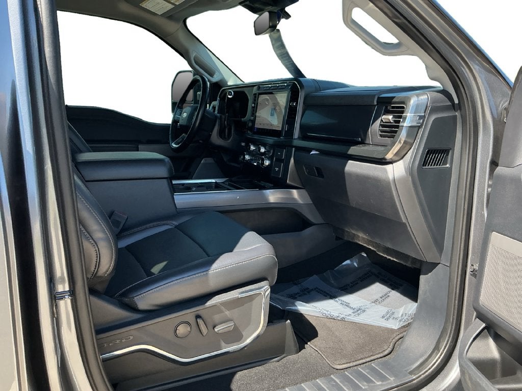 2024 Ford F-350SD Lariat