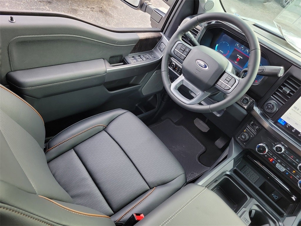 2026 Ford F-350SD F-350® Lariat®