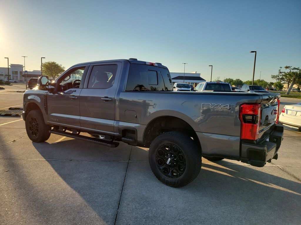 2025 Ford F-350SD Lariat
