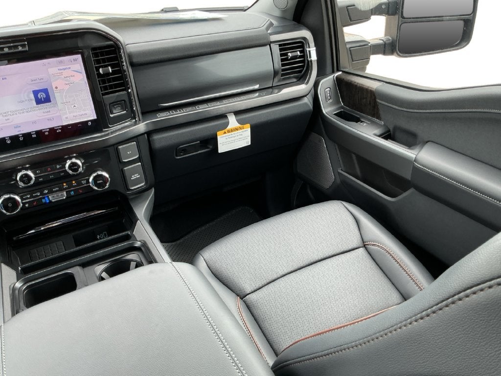 2027 Ford F-350SD Lariat DRW