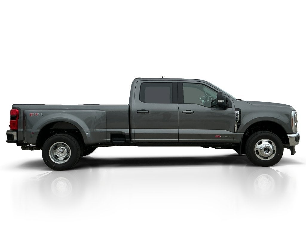 2027 Ford F-350SD Lariat DRW