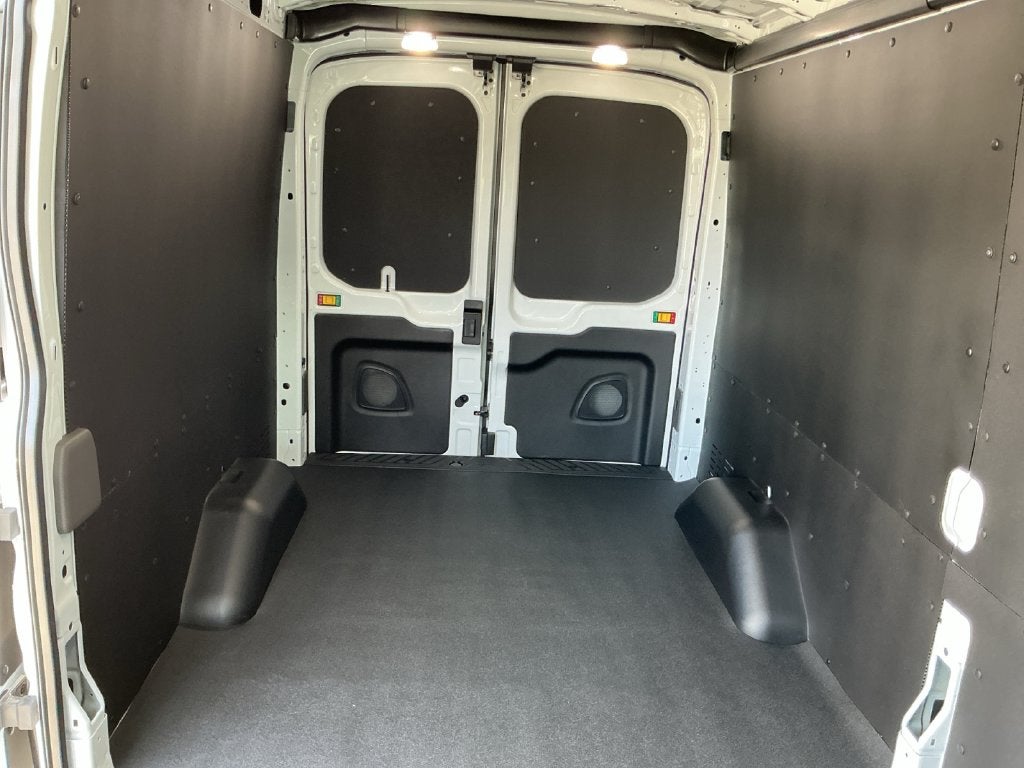 2027 Ford Transit-250 Base