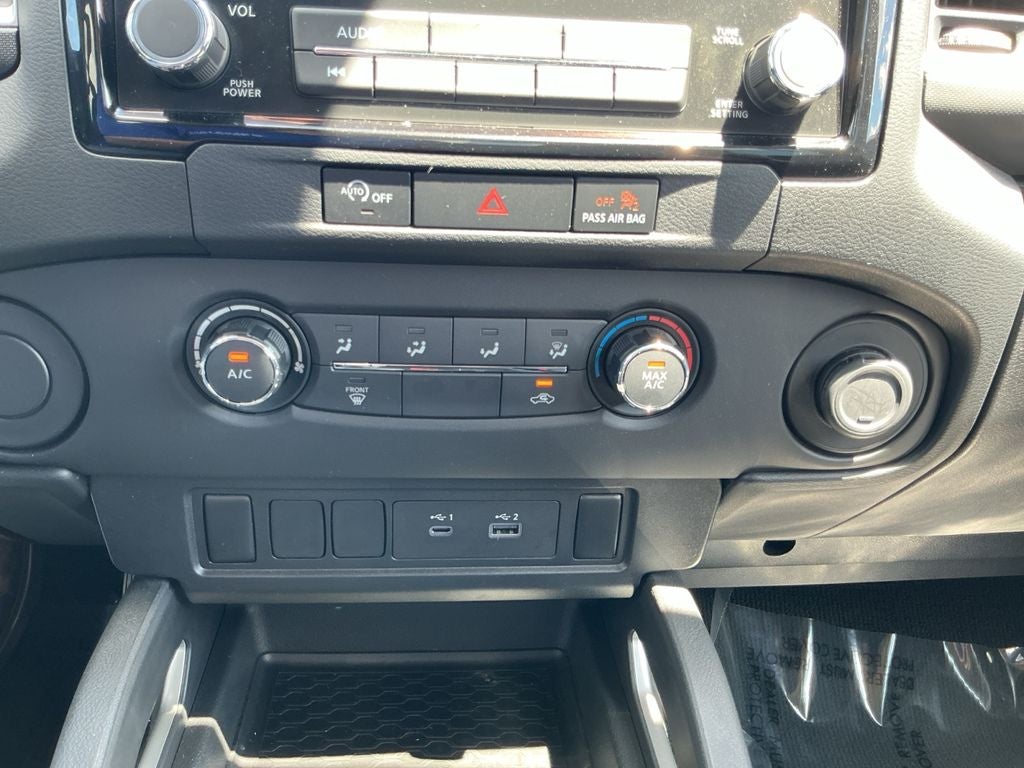 2024 Nissan Frontier SV