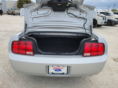 2006 Ford Mustang V6