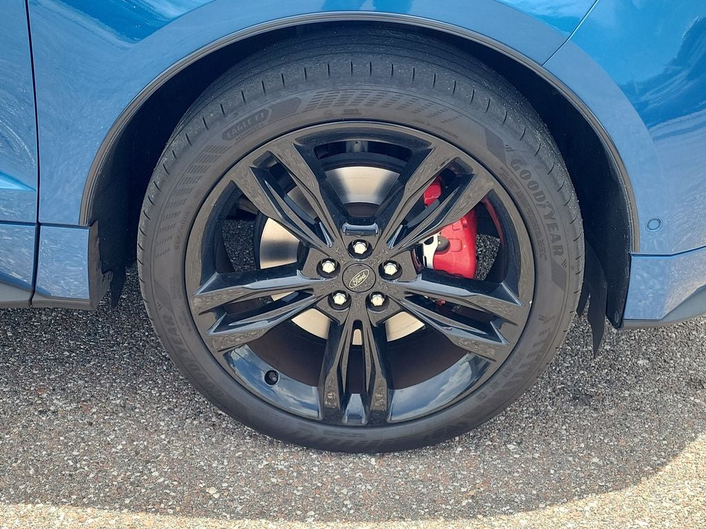 2021 Ford Edge ST