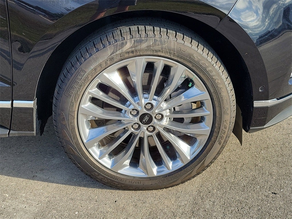 2024 Ford Edge Titanium