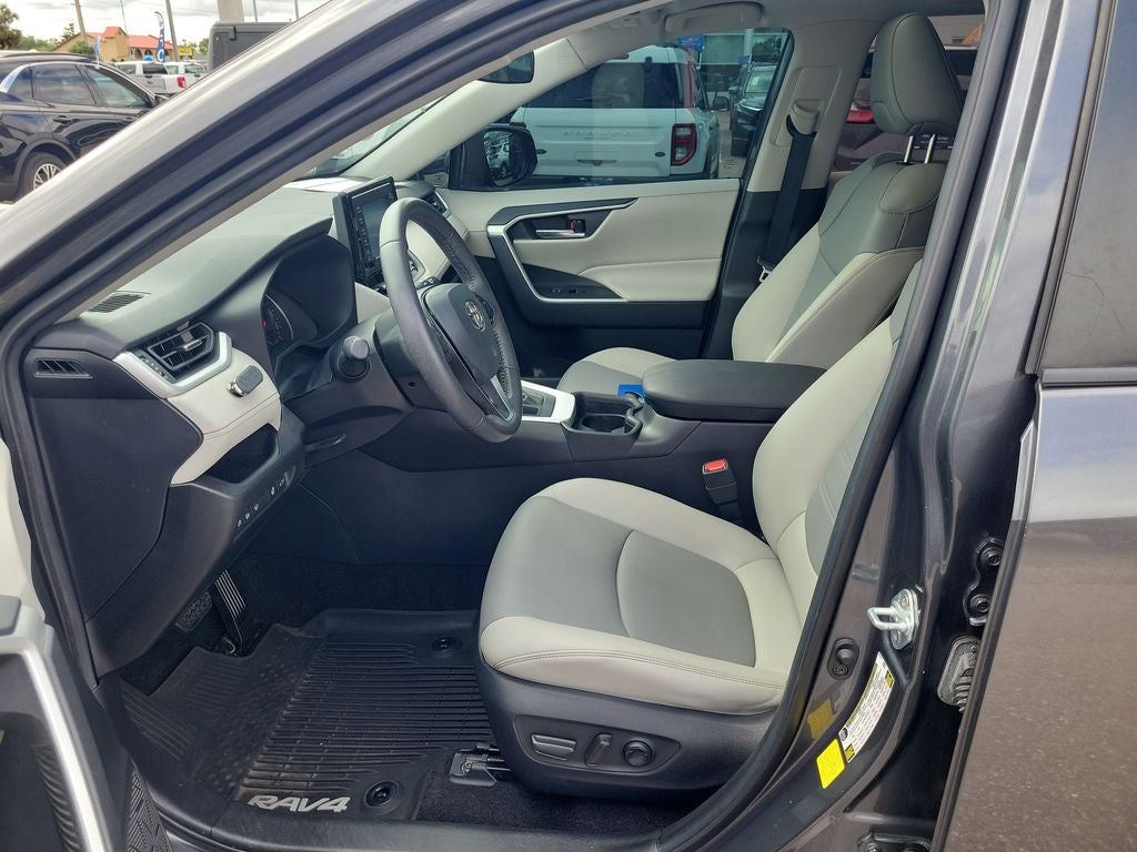 2021 Toyota RAV4 XLE Premium