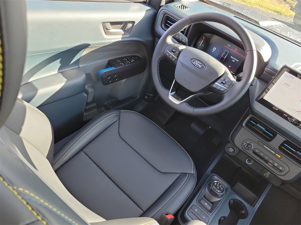 2025 Ford Maverick Lobo Standard