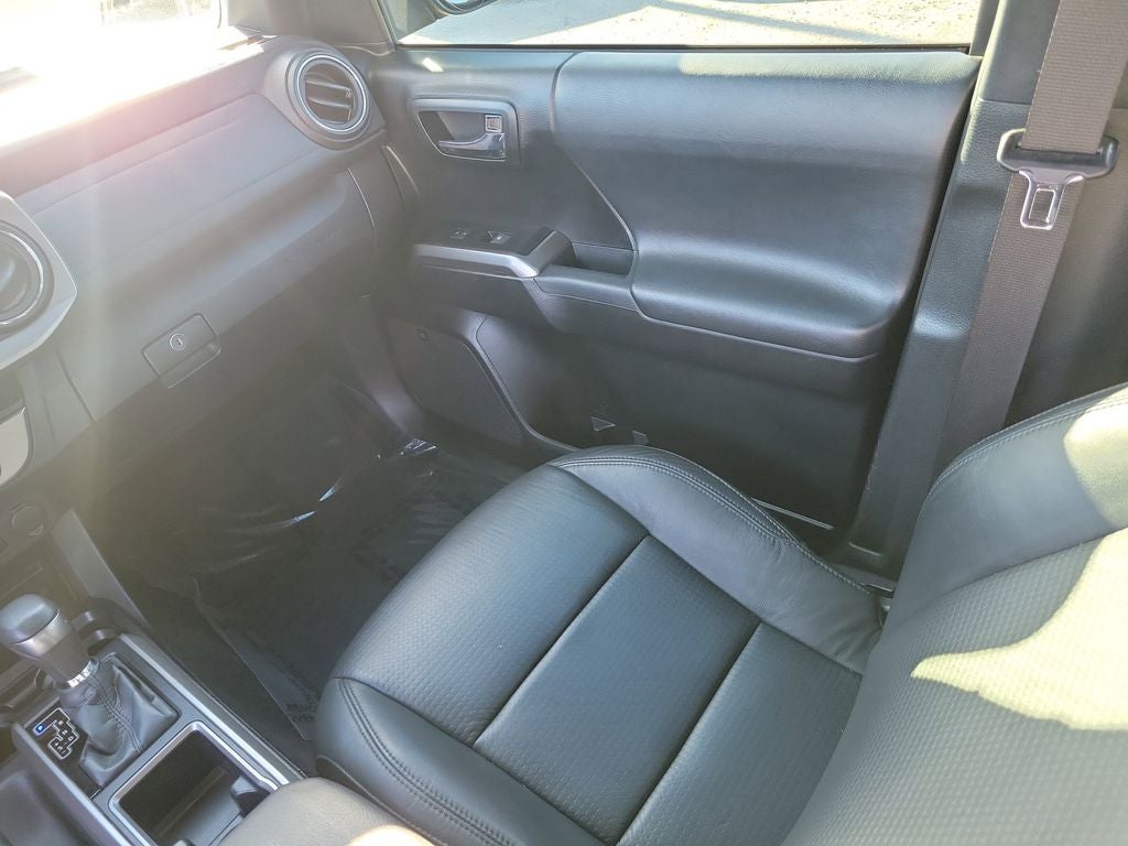 2021 Toyota Tacoma Limited V6