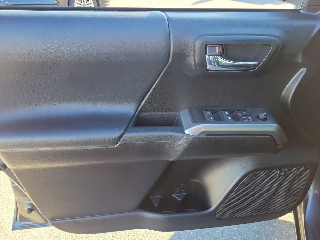 2021 Toyota Tacoma Limited V6