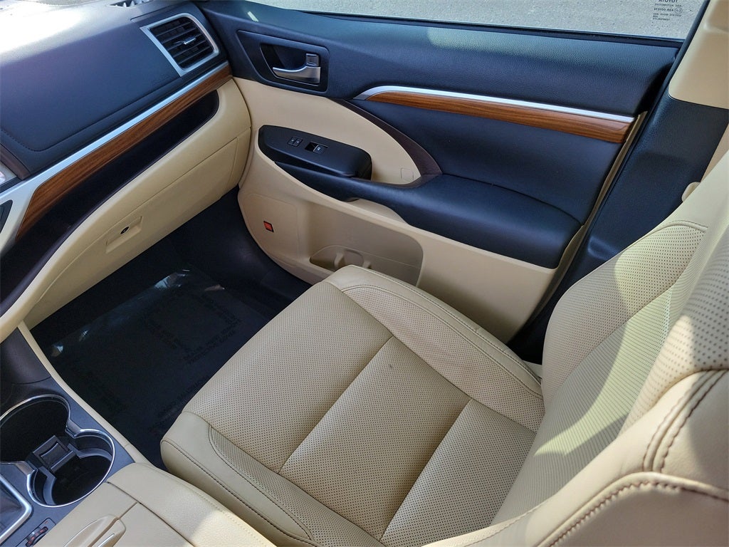2019 Toyota Highlander Limited Platinum