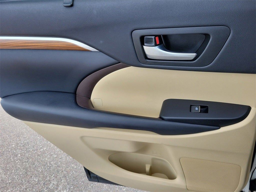 2019 Toyota Highlander Limited Platinum
