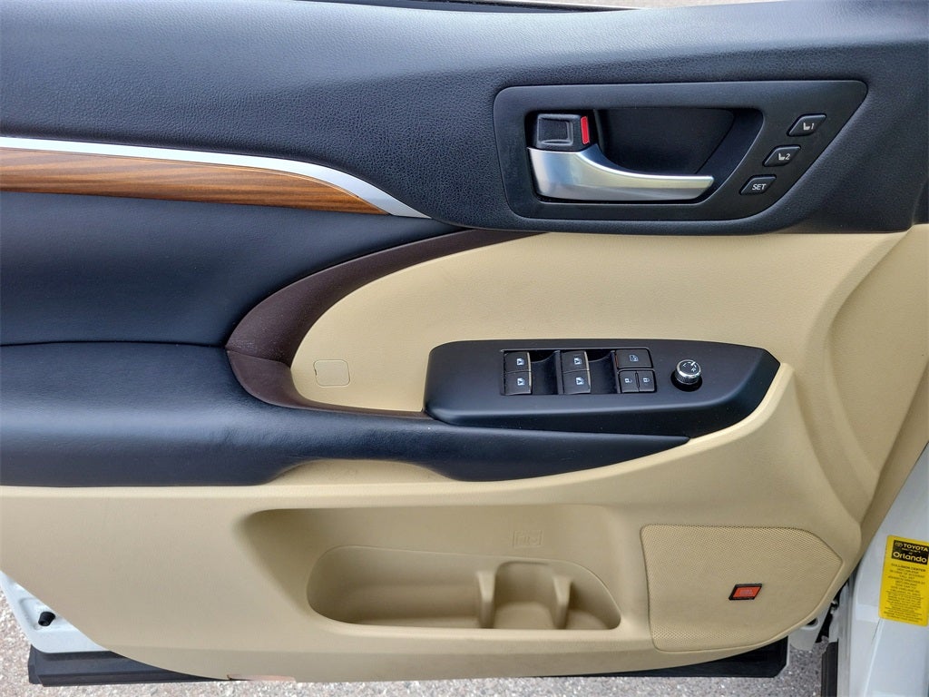 2019 Toyota Highlander Limited Platinum