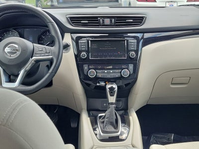 2022 Nissan Rogue Sport SV