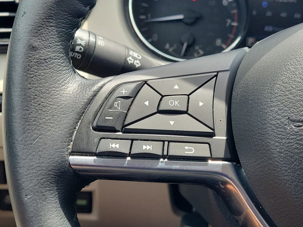 2022 Nissan Rogue Sport SV