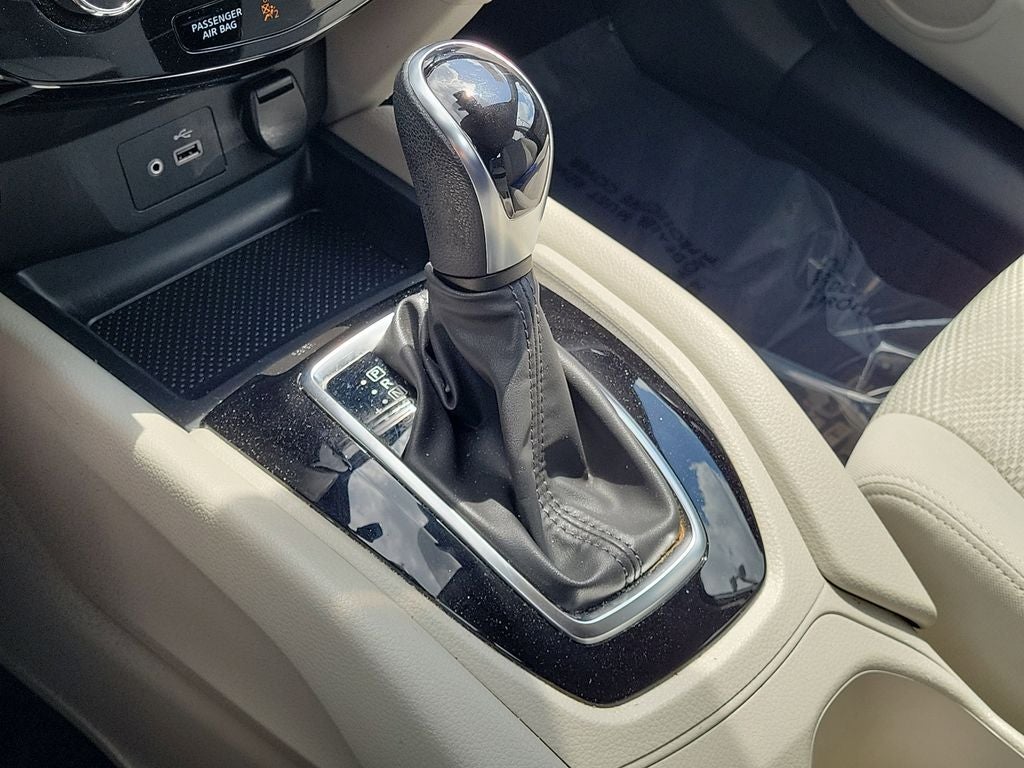 2022 Nissan Rogue Sport SV