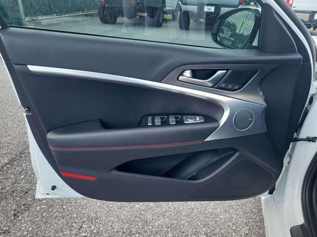 2024 Genesis G70 2.5T