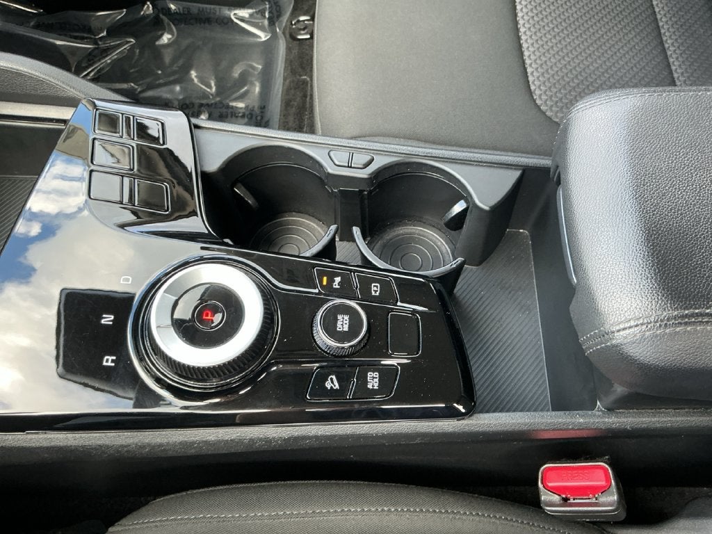 2024 Kia Sportage Hybrid LX