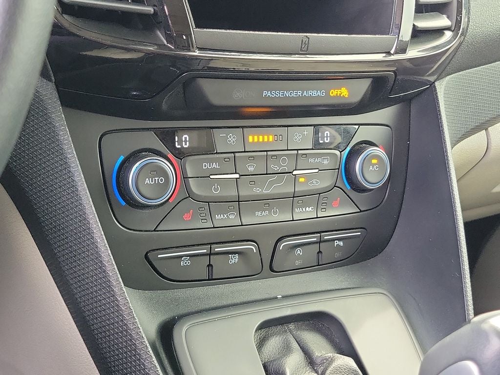 2023 Ford Transit Connect Titanium