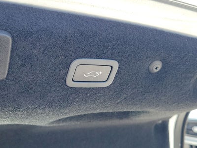 2022 Jaguar XF SE