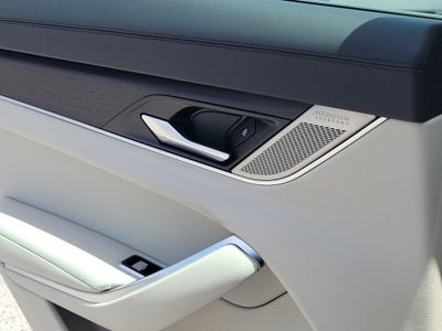 2022 Jaguar XF SE
