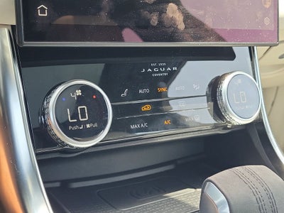 2022 Jaguar XF SE