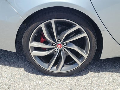 2022 Jaguar XF SE