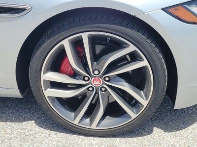 2022 Jaguar XF SE