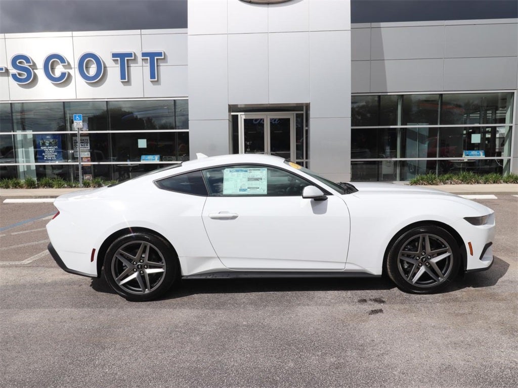 2025 Ford Mustang EcoBoost