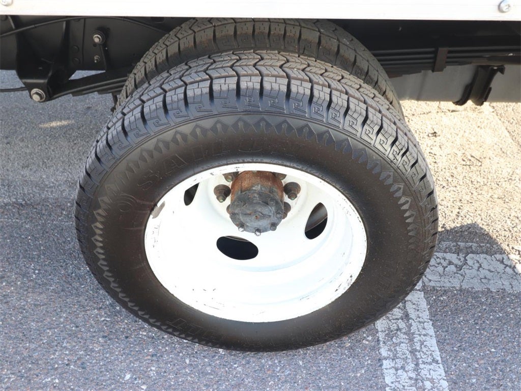 2023 Ford E-450SD Base