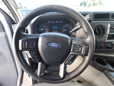 2022 Ford E-450SD Base