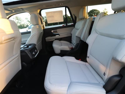 2025 Ford Expedition Max Platinum