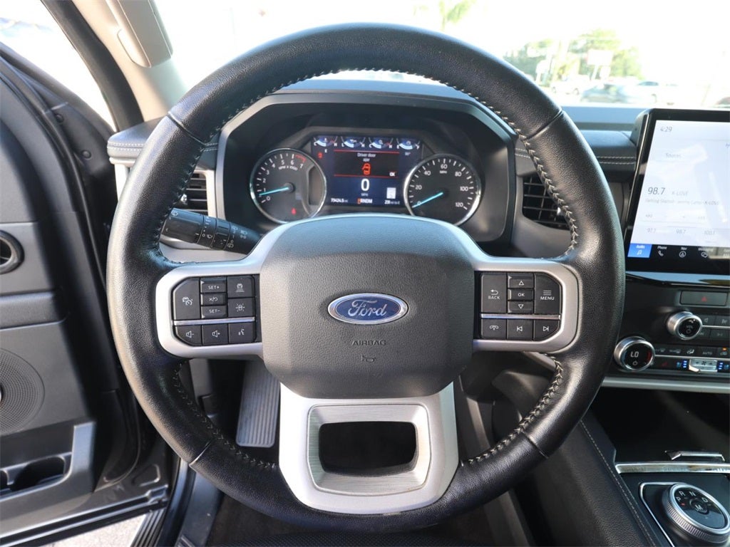 2022 Ford Expedition XLT