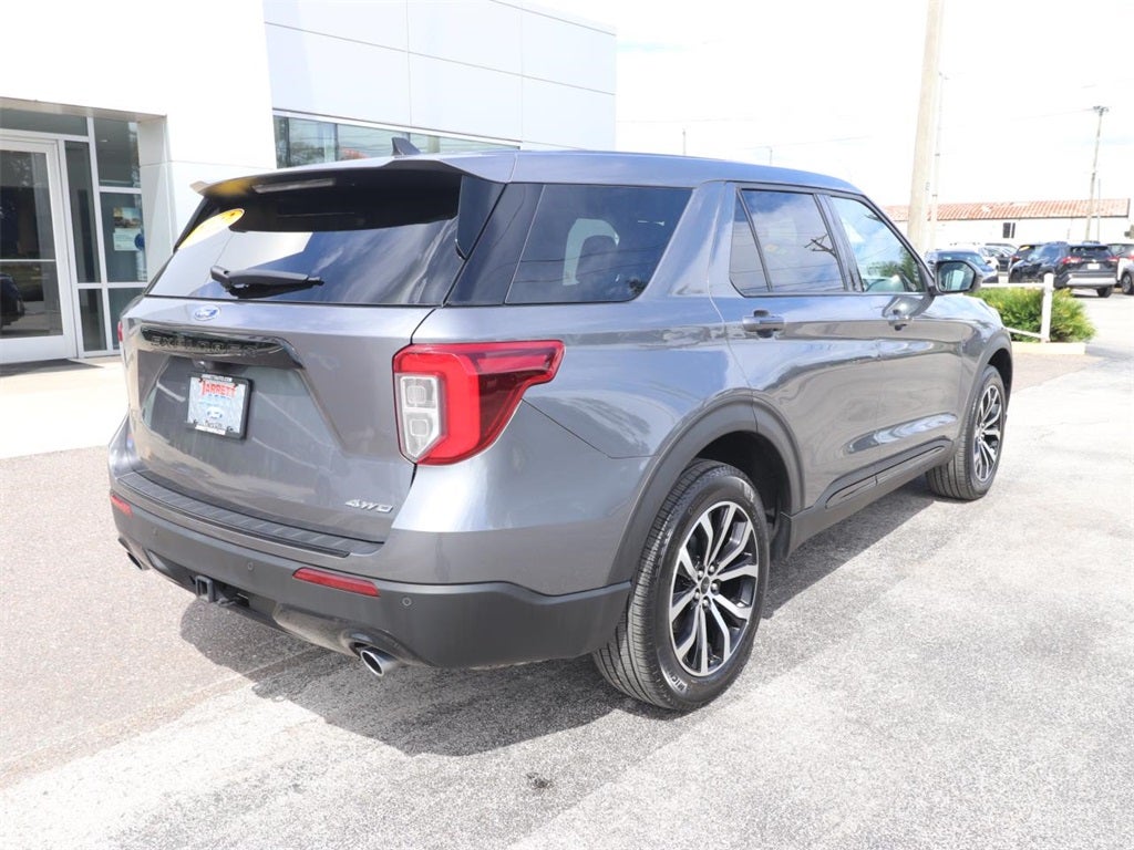 2022 Ford Explorer ST-Line