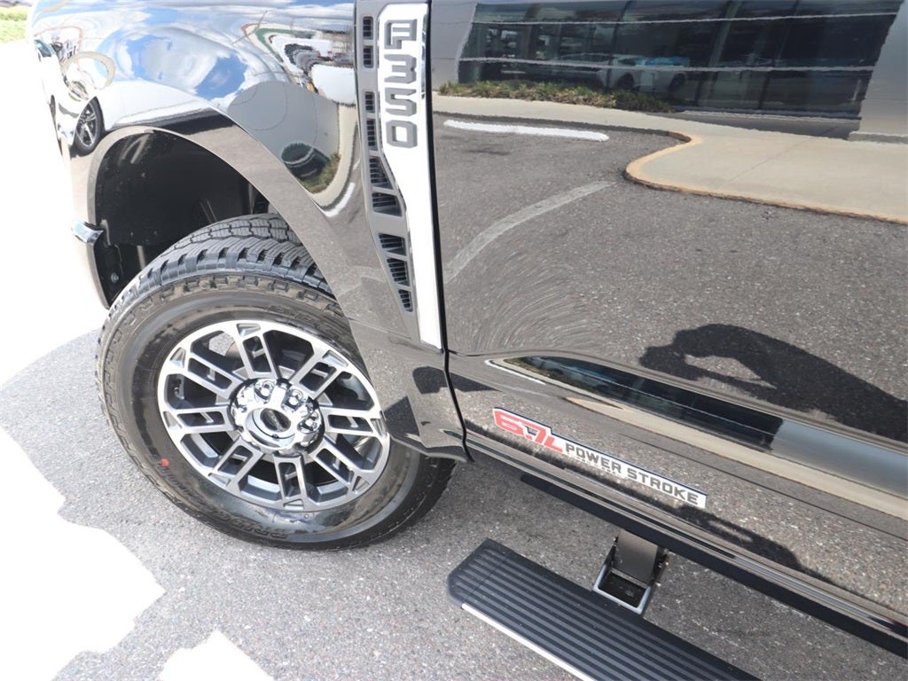 2025 Ford F-350SD Platinum